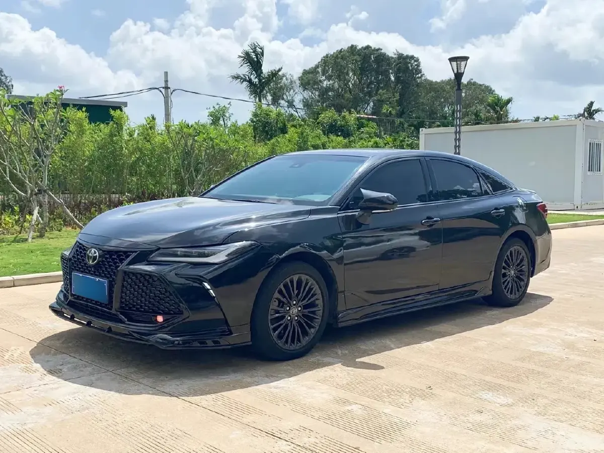 2023 Toyota Avalon 2.0L 177HP L4 CVT