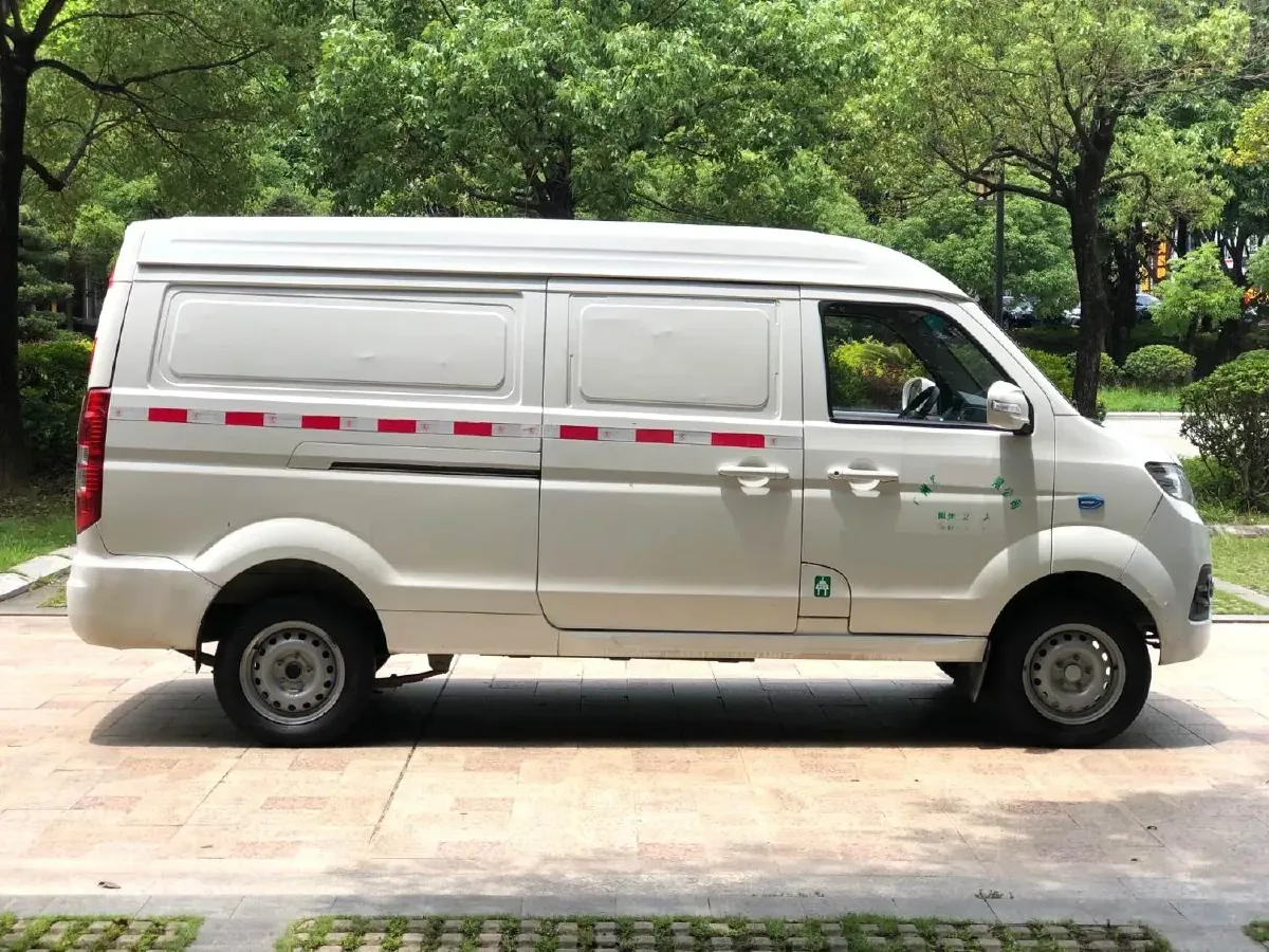2021 DongFeng DFAC YuFeng EV BEV 92.16KWH,autocango,china used car exporter,china ev exporter,chinese used car exporter,chinese used ev exporter