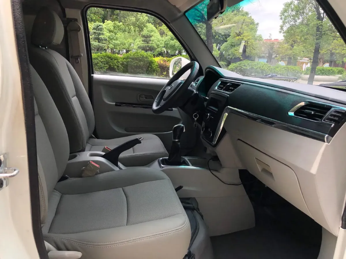 2021 DongFeng DFAC YuFeng EV BEV 92.16KWH,autocango,china used car exporter,china ev exporter,chinese used car exporter,chinese used ev exporter