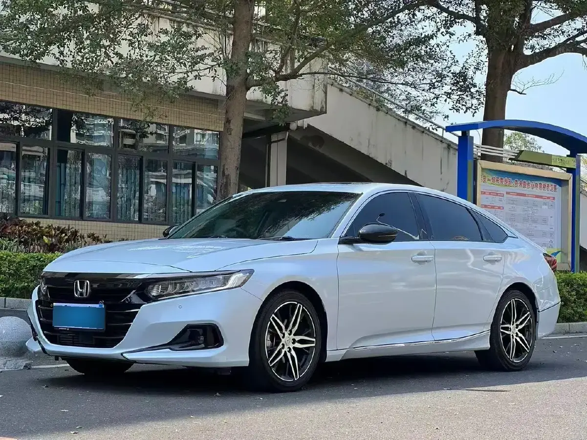 2022 Honda Accord 1.5T 194HP L4 CVT