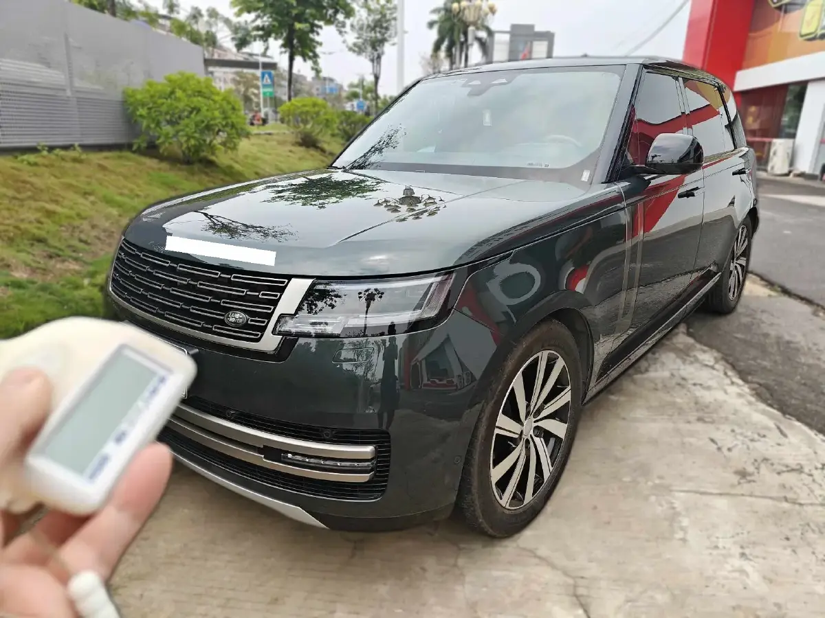 2024 Land Rover Range Rover 3.0T 400HP L6 8AT