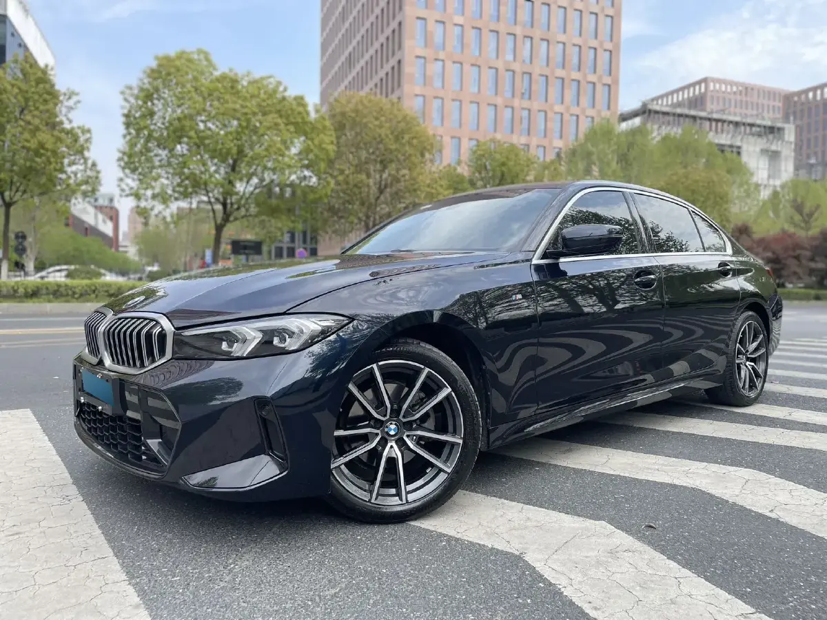 2024 BMW 3 Series 2.0T 156HP L4 8AT