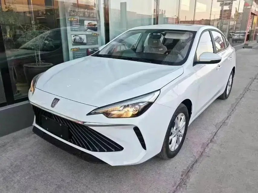 2023 Roewe i5 1.5L 129HP L4 CVT