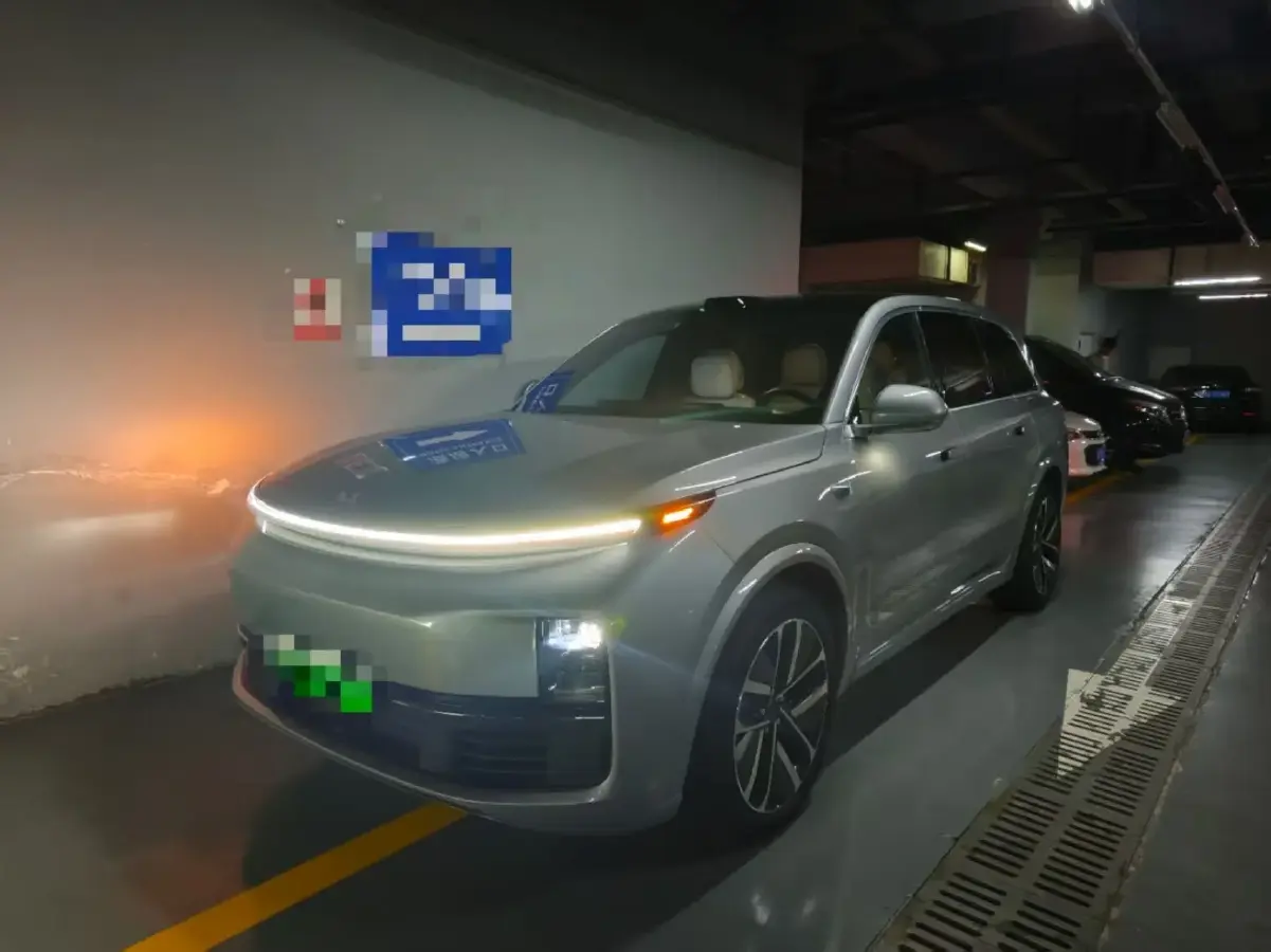 2022 Li L9 Range Extended 154HP REEV 42.6KWH