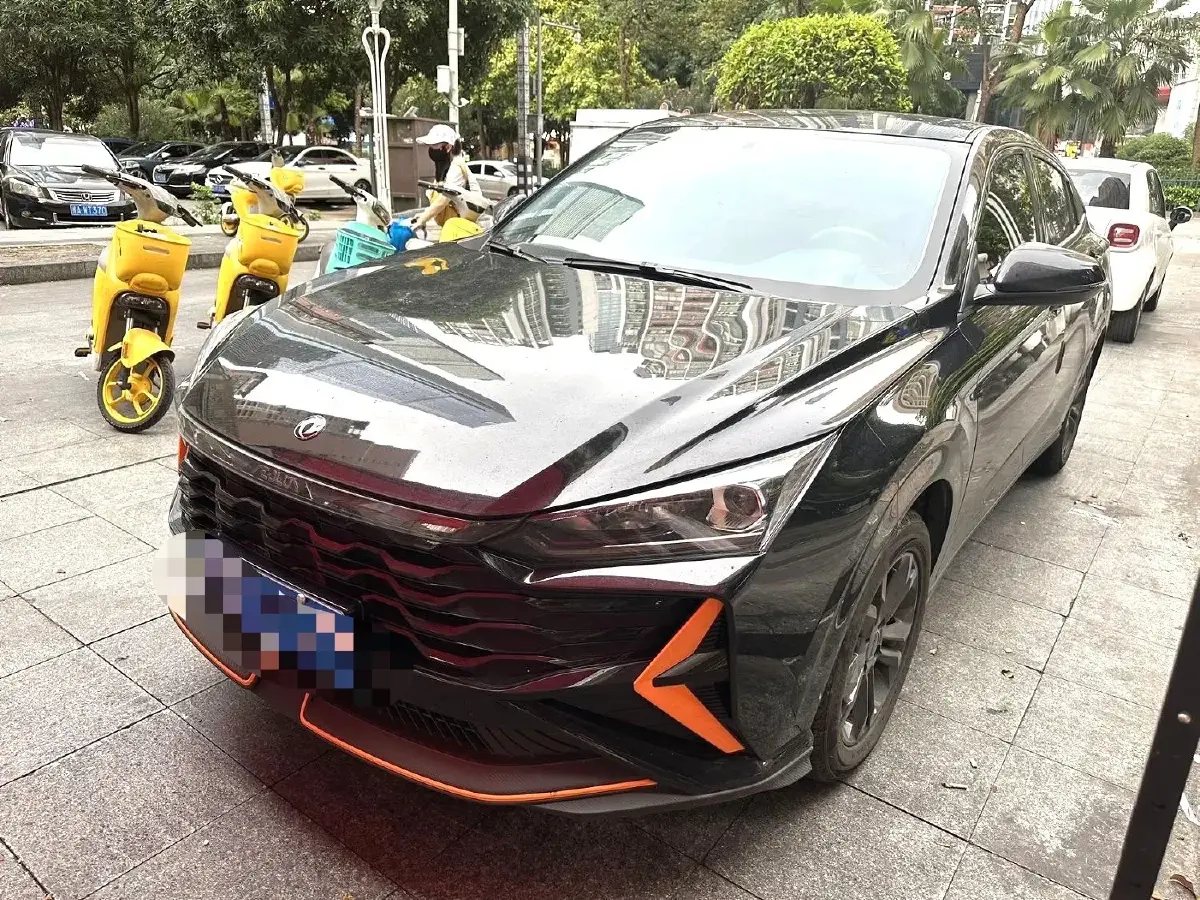 2023 DongFeng Aeolus YiXuan 1.5L 125HP L4 5MT