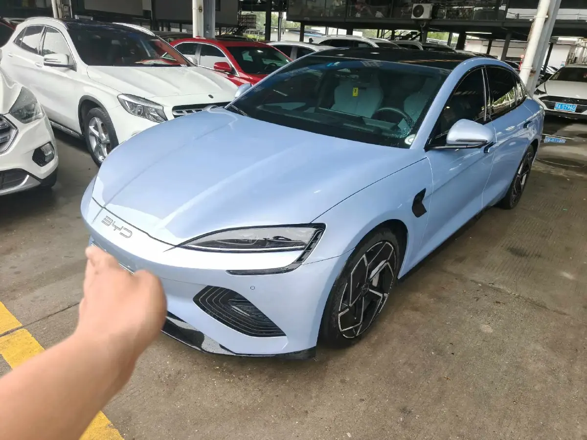 2023 BYD Seal BEV 82.5KWH