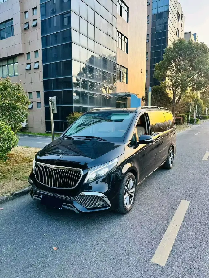 2022 Mercedes-Benz V Class 2.0T 211HP L4 9AT