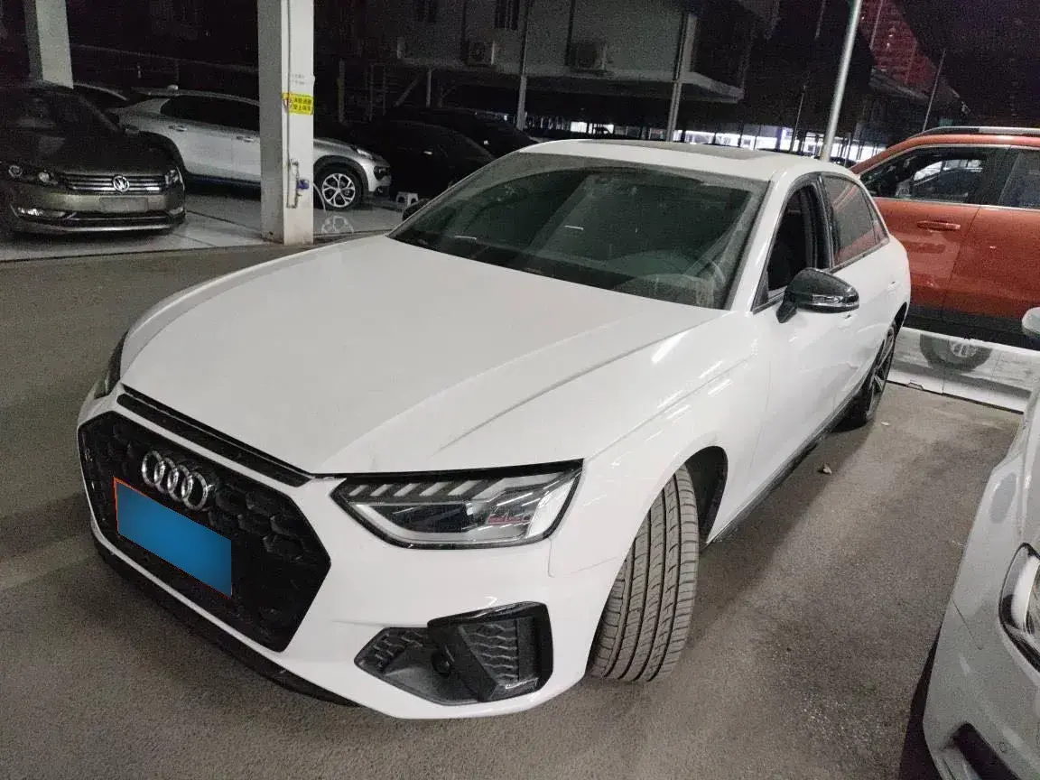 2024 Audi A4L 2.0T 190HP L4 7DCT