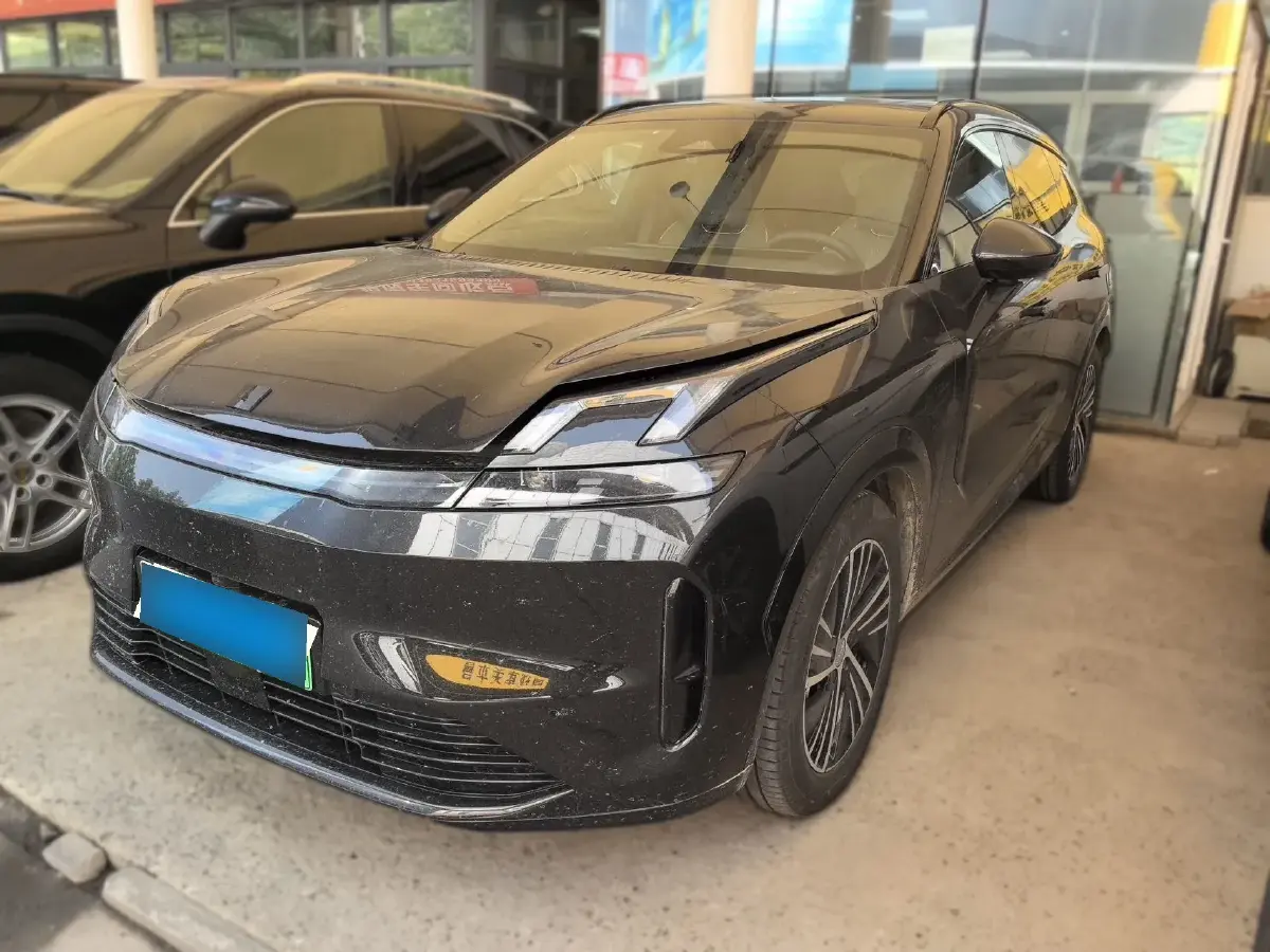 2023 LYNK&CO 08 EM-P 1.5T 163HP L4 3DHT PHEV 39.8KWH