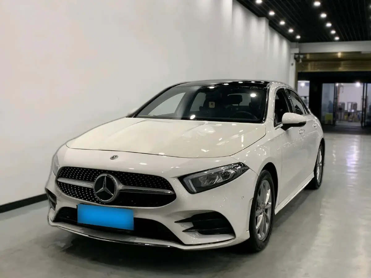 2022 Mercedes-Benz A Class 1.3T 163HP L4 7DCT
