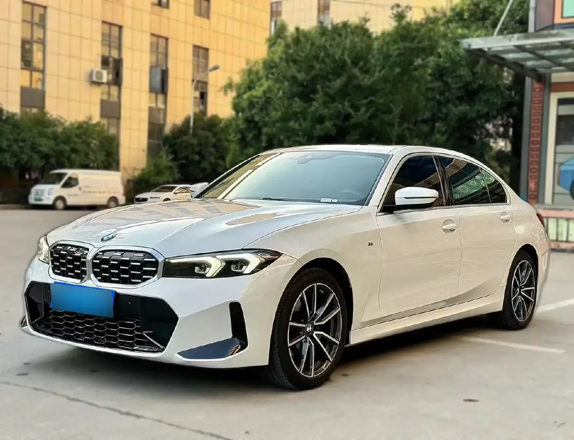 2023 BMW 3 Series 2.0T 184HP L4 8AT