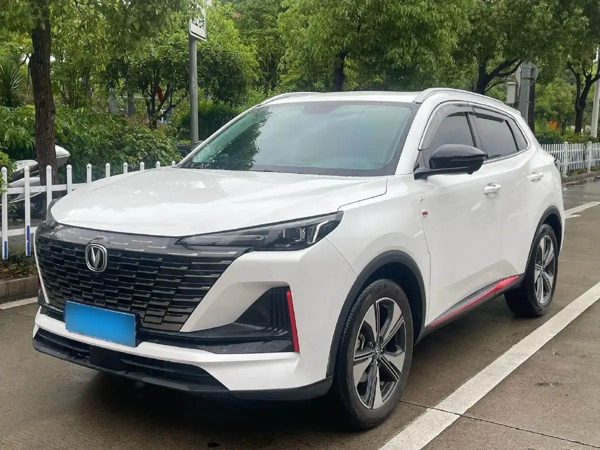 2022 ChangAn CS75 Plus 1.5T 178HP L4 6AT