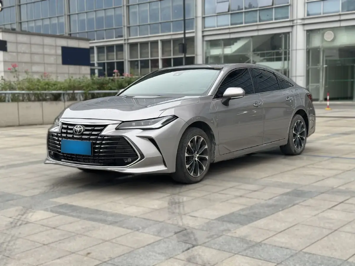2022 Toyota Avalon 2.5L 209HP L4 8AT