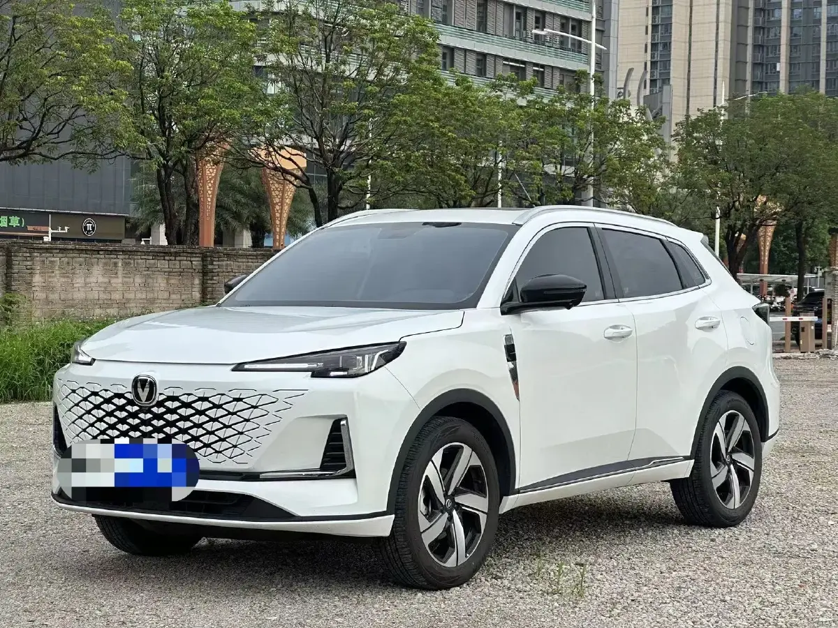2022 ChangAn CS75 Plus 1.5T 178HP L4 6AT