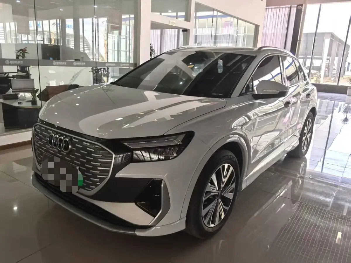 2023 Audi Q4 e-tron BEV 84.8KWH