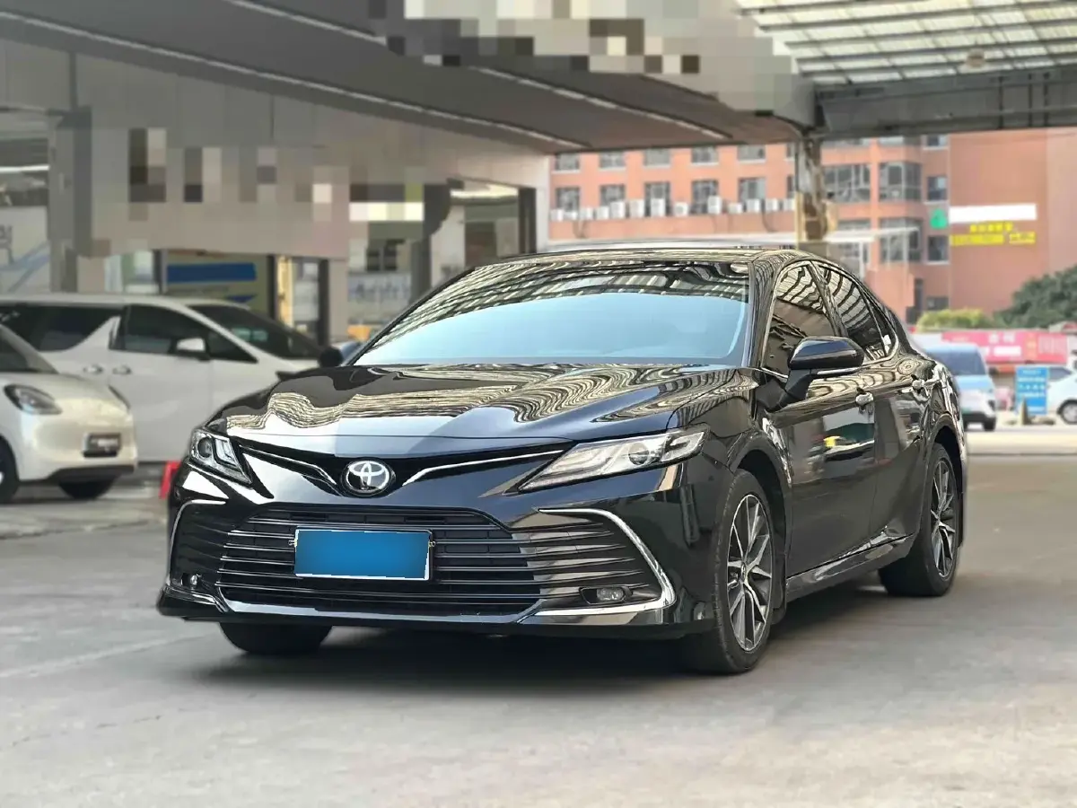 2021 Toyota Camry 2.5L 209HP L4 8AT
