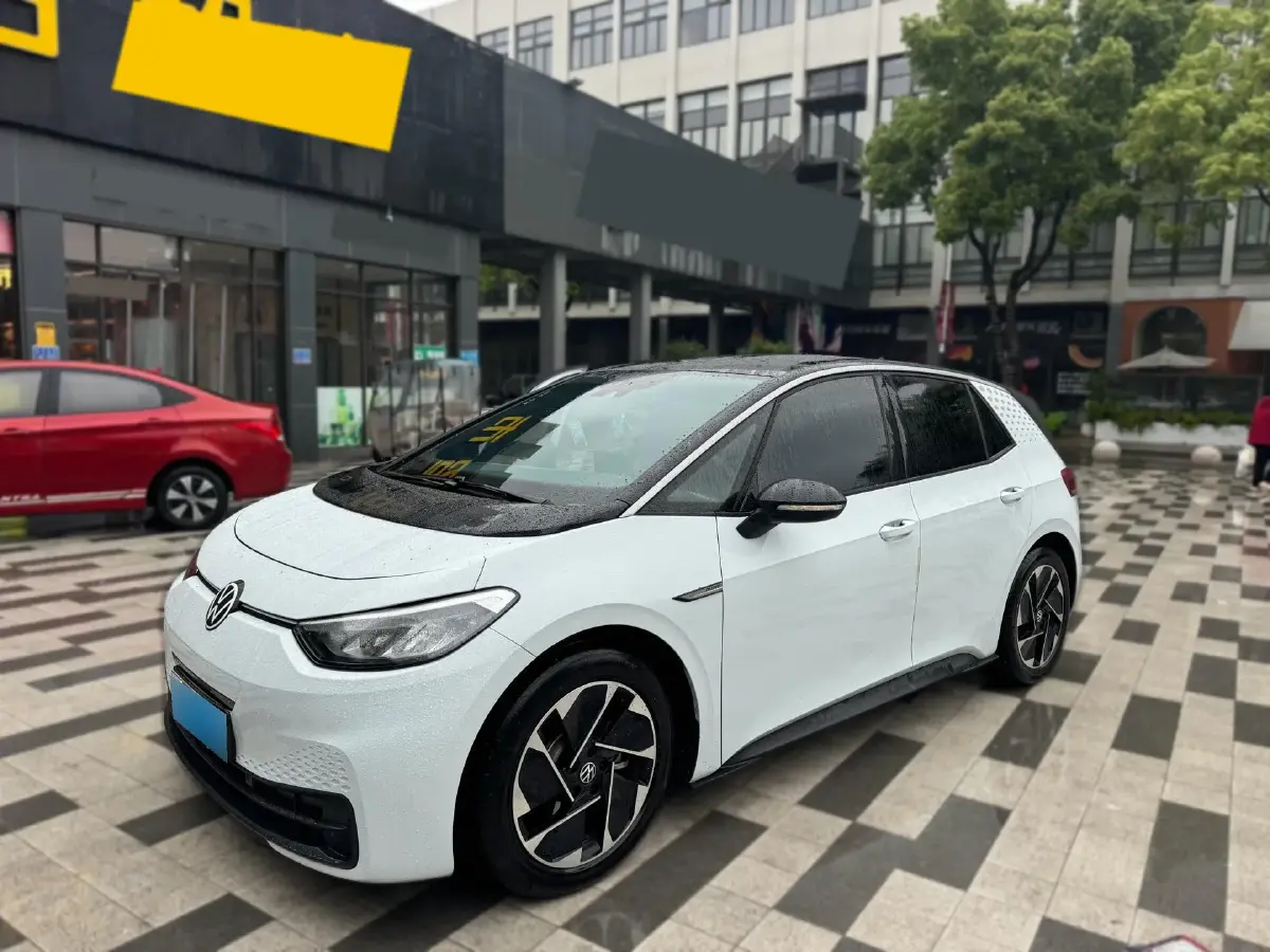 2023 Volkswagen ID.3 BEV 52.8KWH