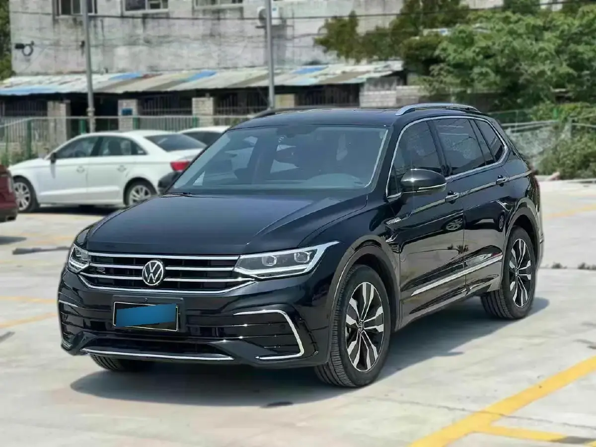 2024 Volkswagen Tiguan L 2.0T 186HP L4 7DCT