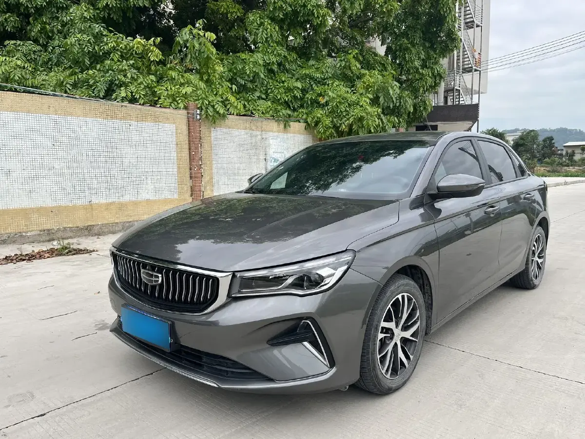 2022 Geely Emgrand 1.5L 114HP L4 CVT
