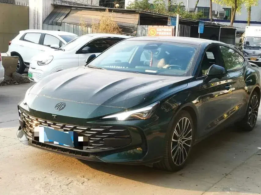 2023 MG 7 2.0T 261HP L4 9AT