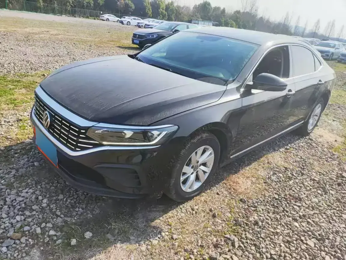 2022 Volkswagen Passat 1.4T 150HP L4 7DCT