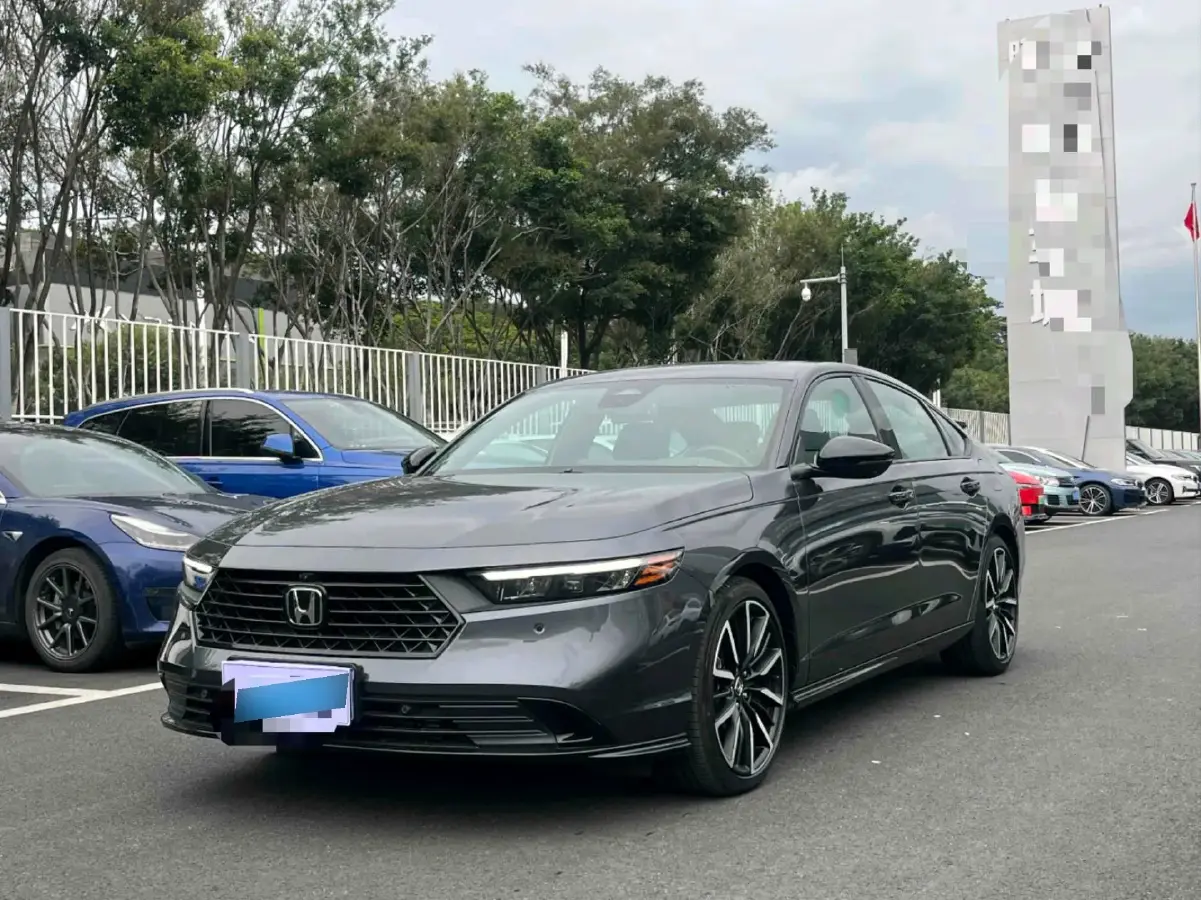 2023 Honda Accord 1.5T 192HP L4 CVT