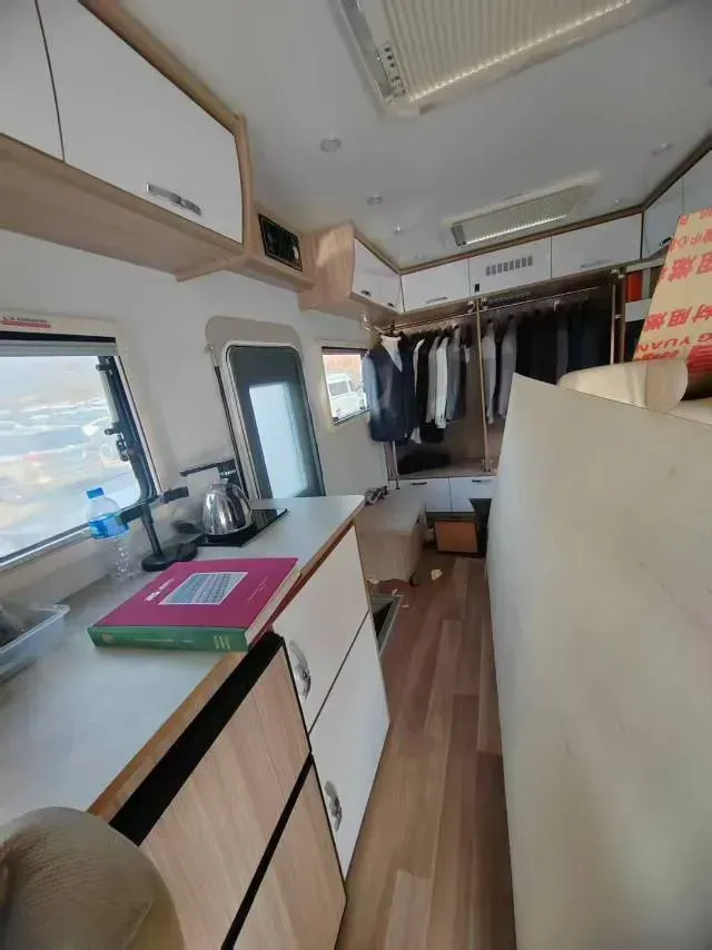 2021 MAXUS V80 RV 2.0T 139HP L4 6AMT,autocango,china used car exporter,china ev exporter,chinese used car exporter,chinese used ev exporter