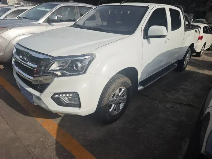2022 Isuzu Jim 2.8T 120HP L4 5MT
