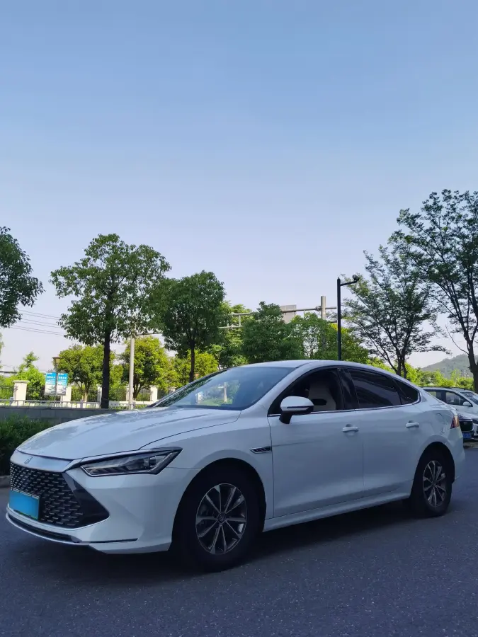 2023 BYD Qin Plus 1.5L 110HP L4 E-CVT PHEV 8.32KWH