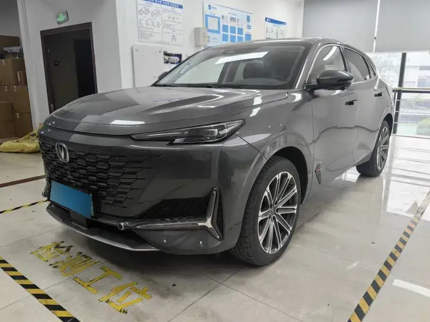 2022 ChangAn UNI-K iDD 1.5T 170HP L4 6TCT PHEV 30.74KWH