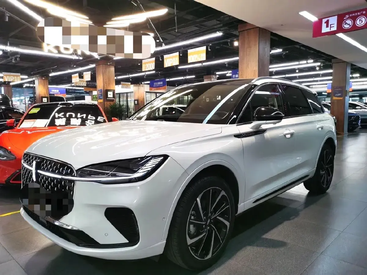 2024 Lincoln Corsair 2.0T 261HP L4 8AT