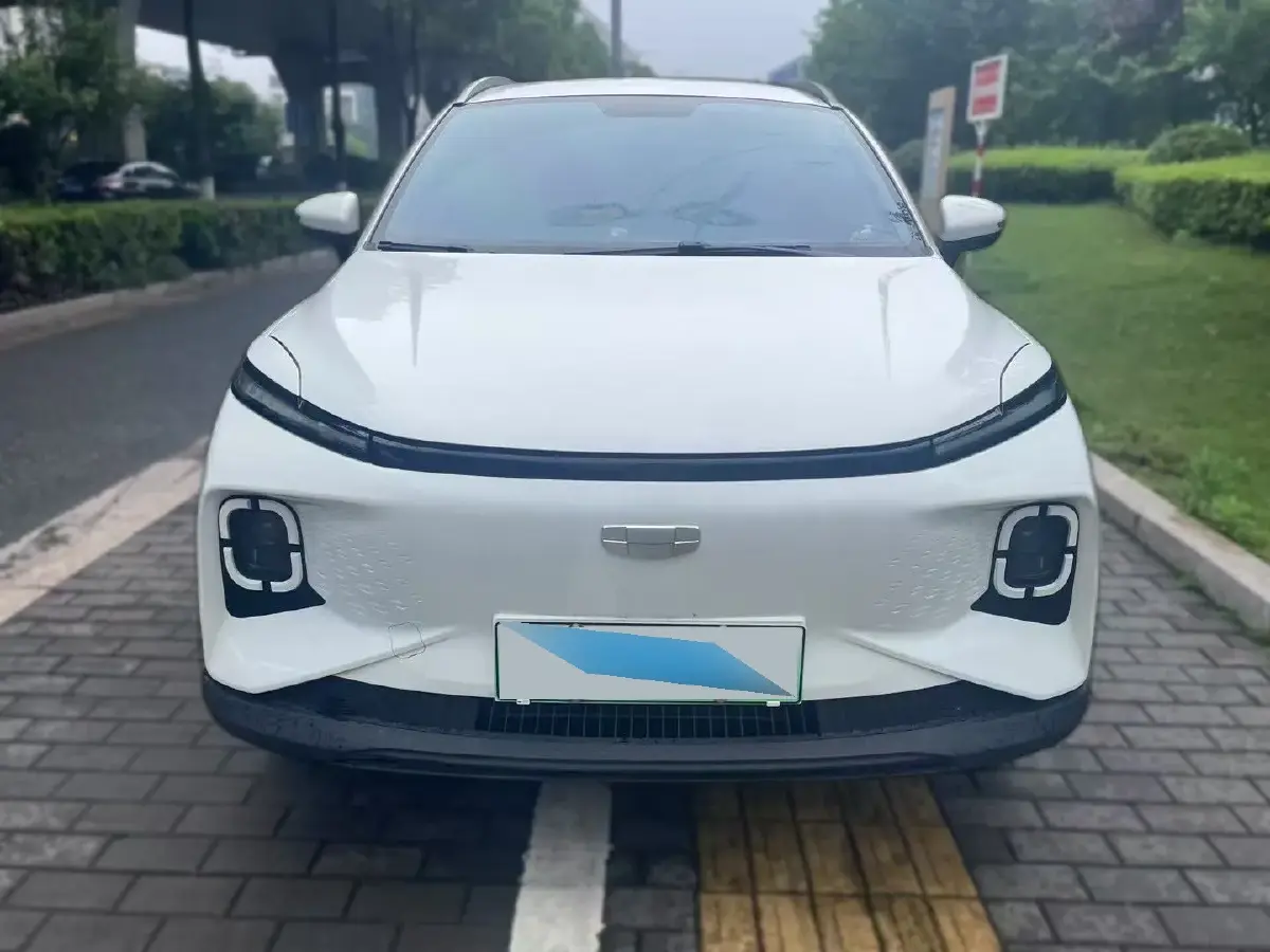 2023 Geometry E BEV 33.5KWH