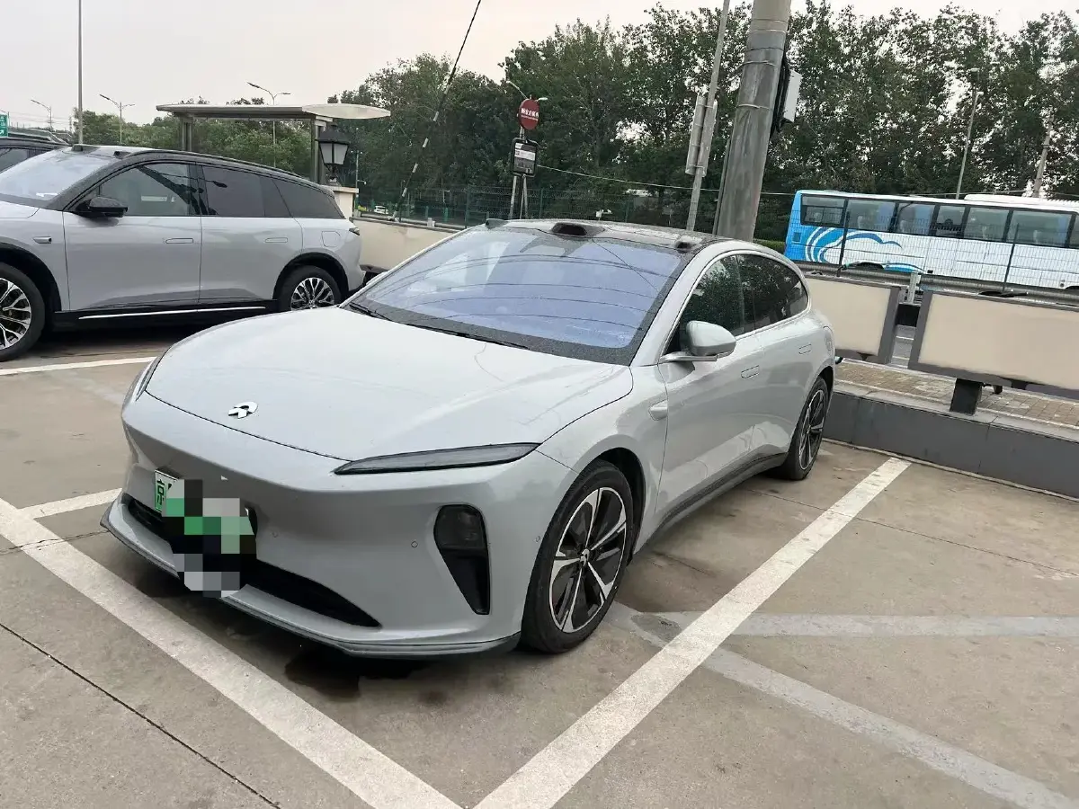 2023 NIO ET5T BEV 75KWH