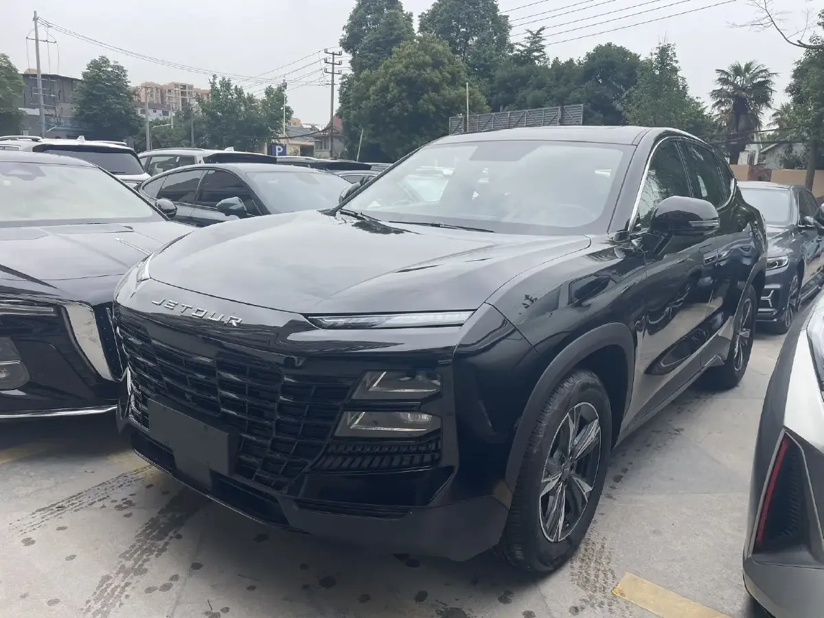 2023 Jetour DASHING 1.5T 156HP L4 6DCT