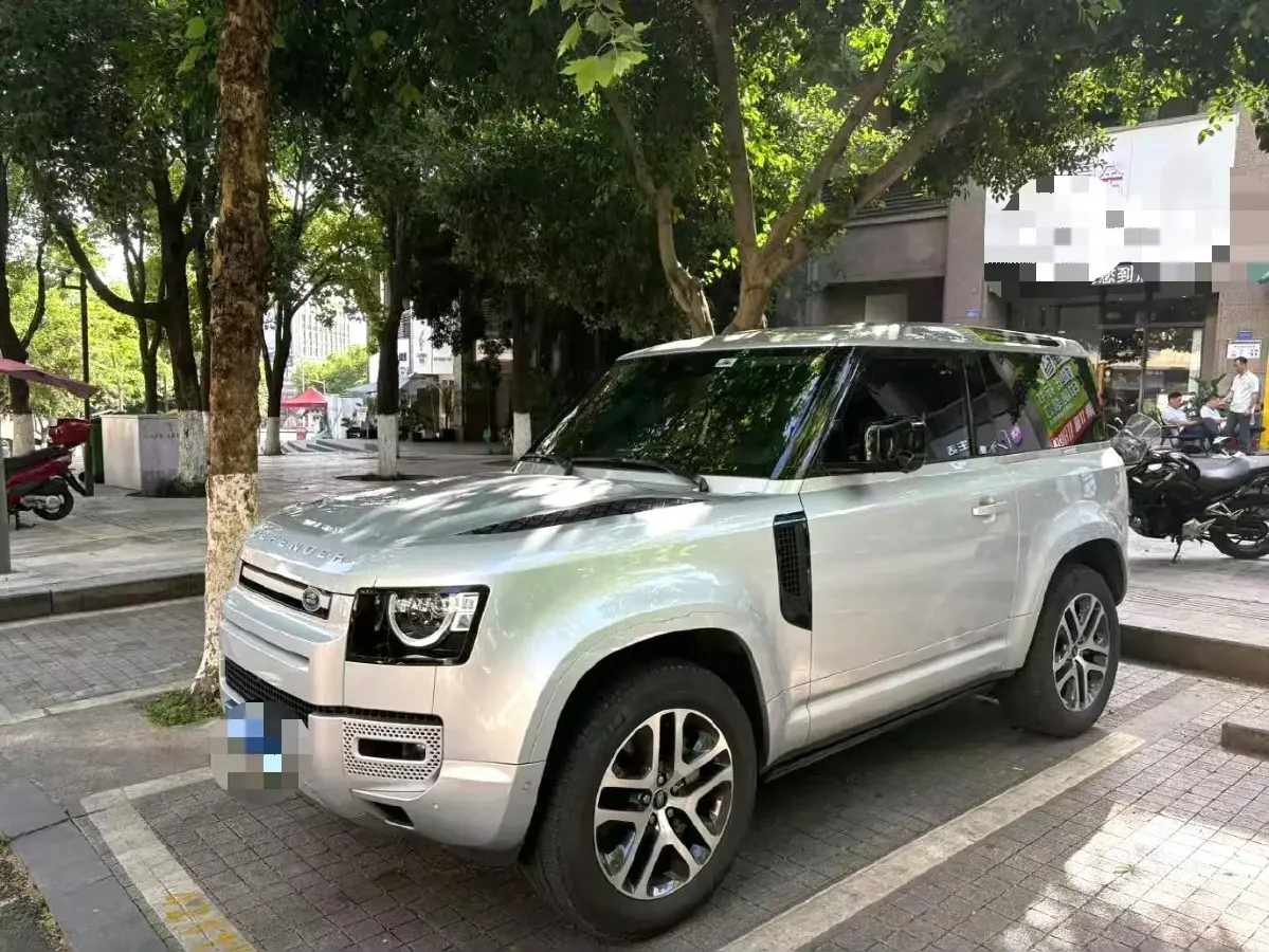 2023 Land Rover Defender 3.0T 400HP L6 8AT