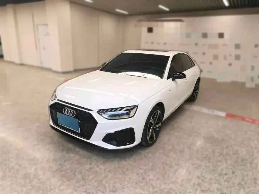 2024 Audi A4L 2.0T 190HP L4 7DCT