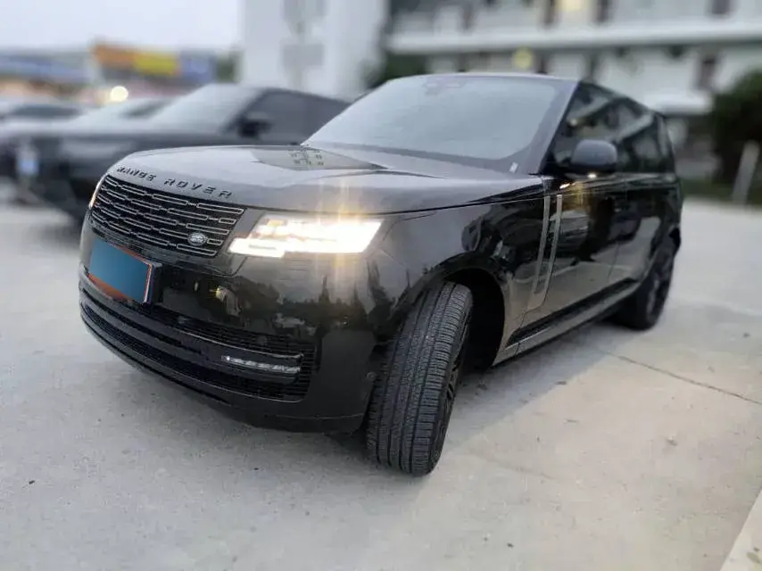 2024 Land Rover Range Rover 3.0T 400HP L6 8AT