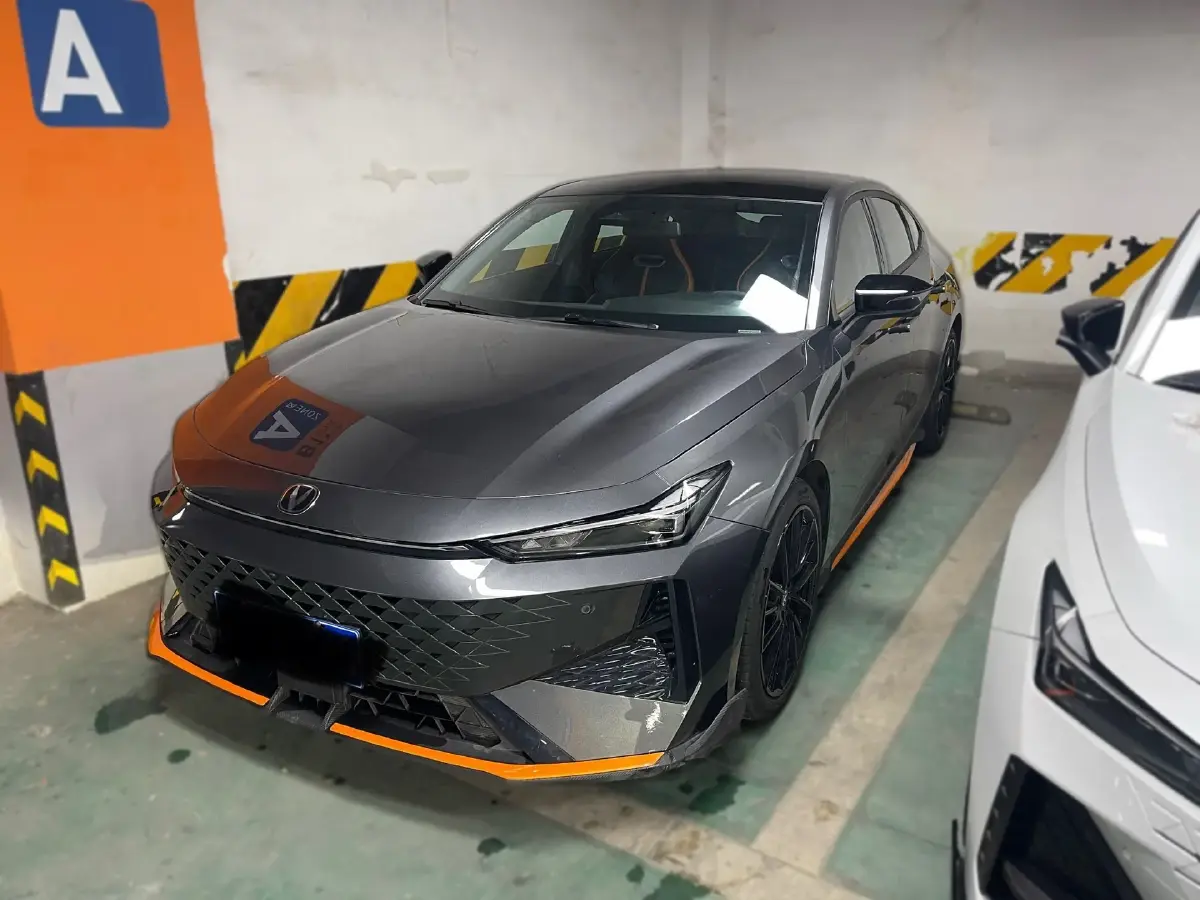 2024 ChangAn UNI-V 1.5T 188HP L4 7DCT