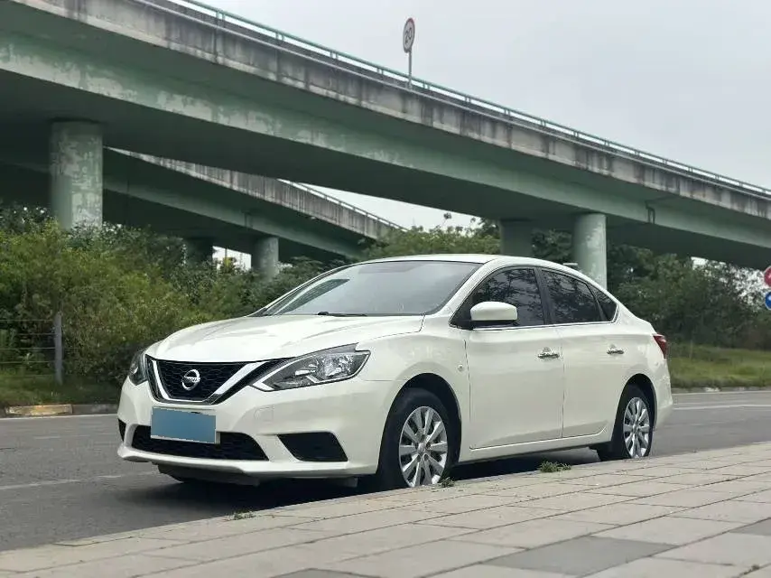 2022 Nissan Sylphy 1.6L 122HP L4 CVT