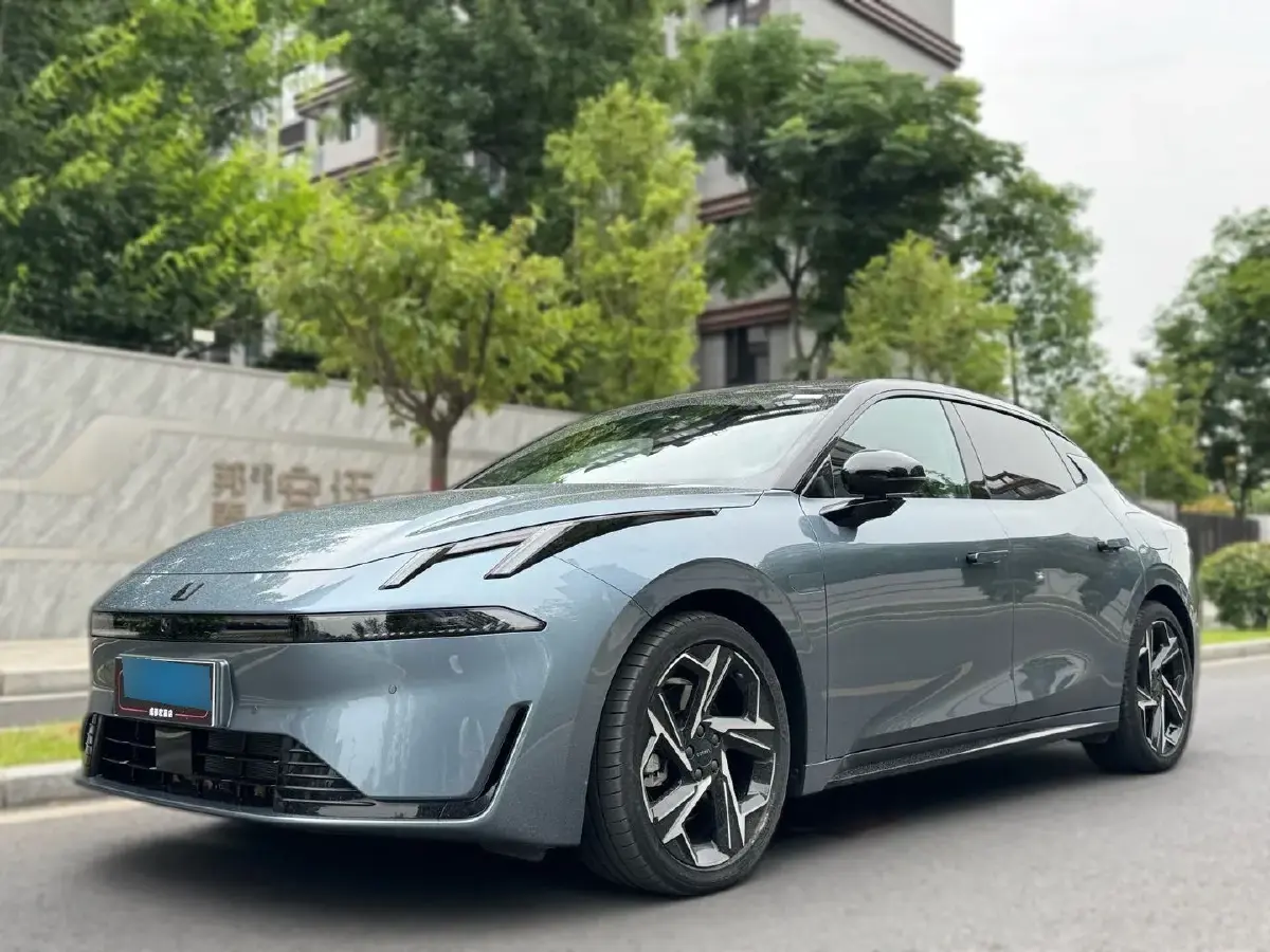 2024 LYNK&CO 07 EM-P 1.5T 163HP L4 3DHT PHEV 18.99KWH