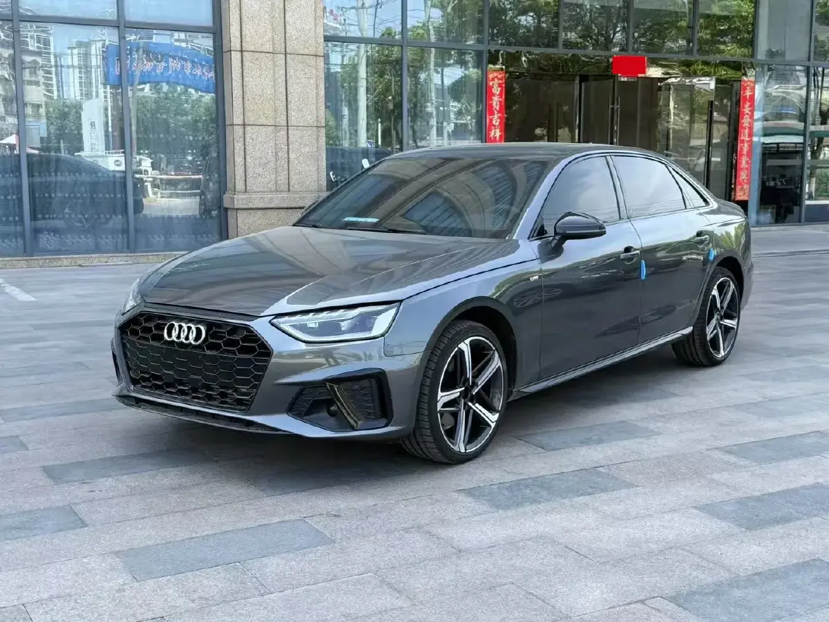 2024 Audi A4L 2.0T 190HP L4 7DCT