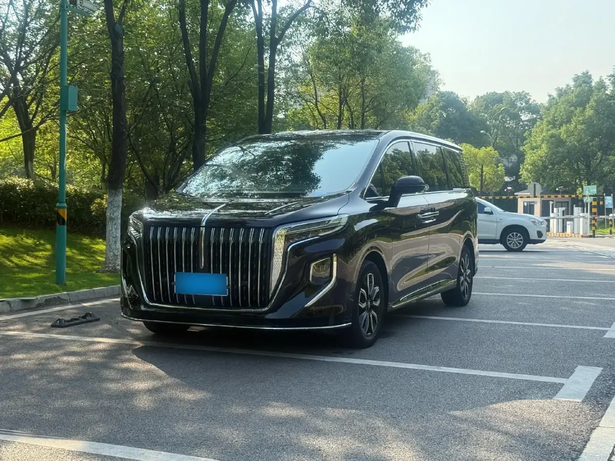 2023 HongQi HQ9 2.0T 252HP L4 8AT