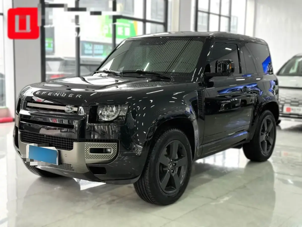 2025 Land Rover Defender 3.0T 400HP L6 8AT