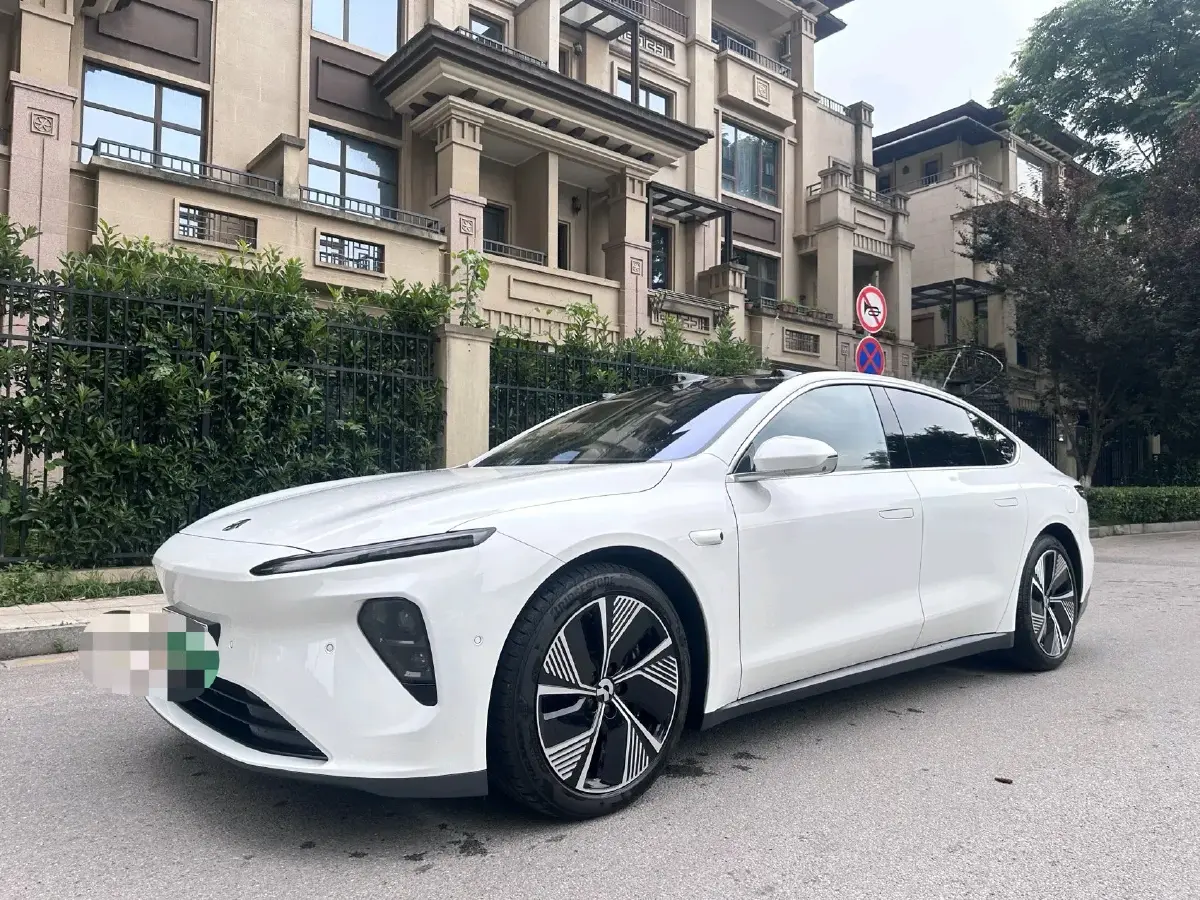 2024 NIO ET7 BEV 75KWH