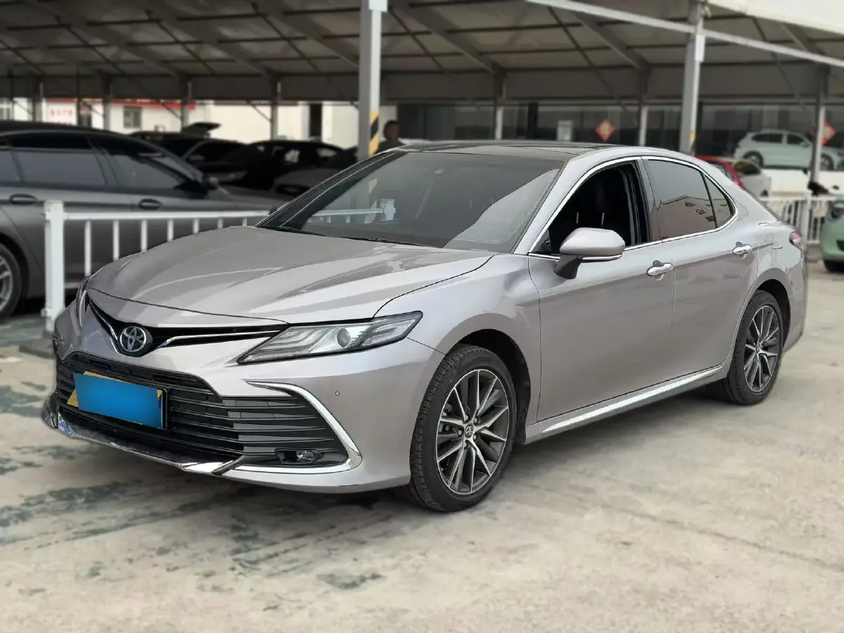 2023 Toyota Camry 2.5L 207HP L4 8AT