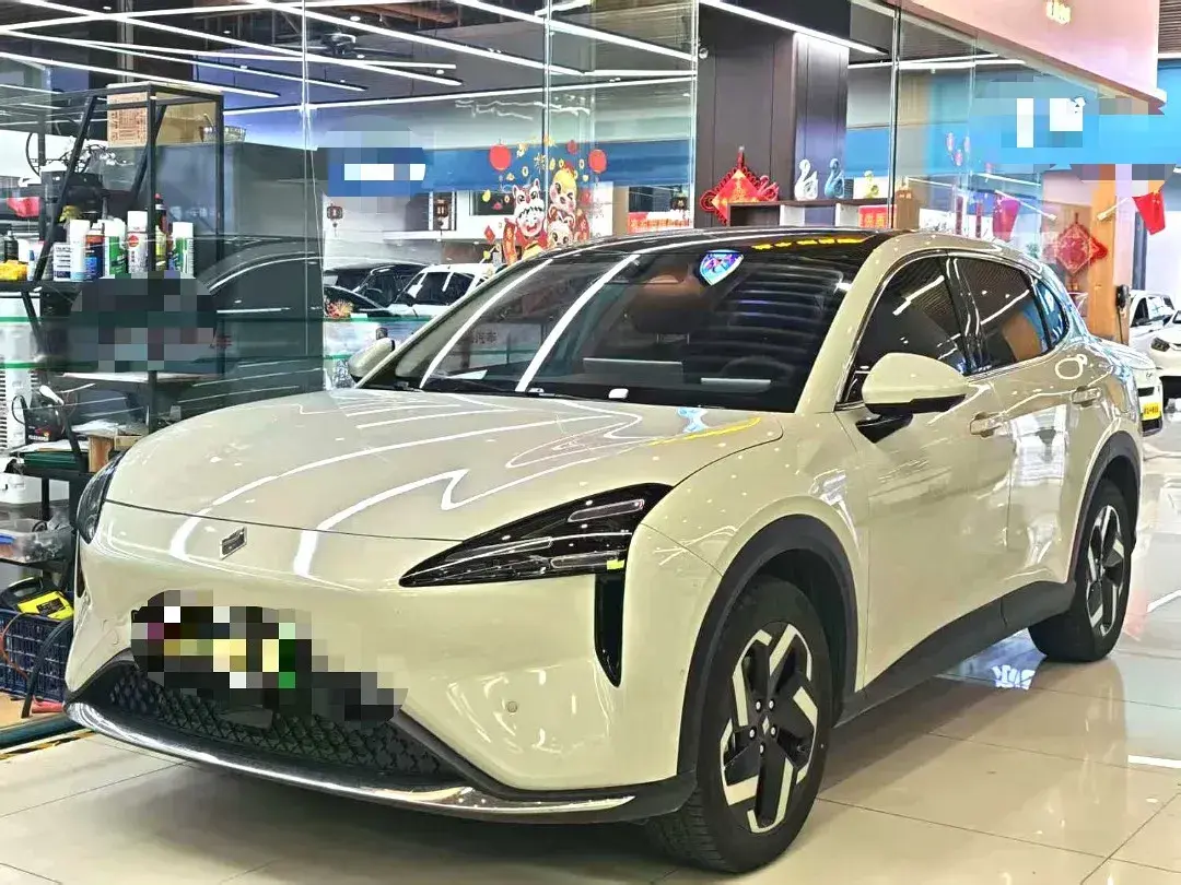 2024 BaoJun Cloud Sea BEV 56.7KWH
