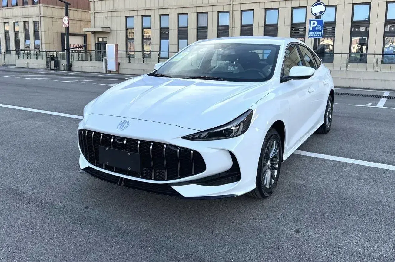 2025 MG 5 1.5L 129HP L4 CVT