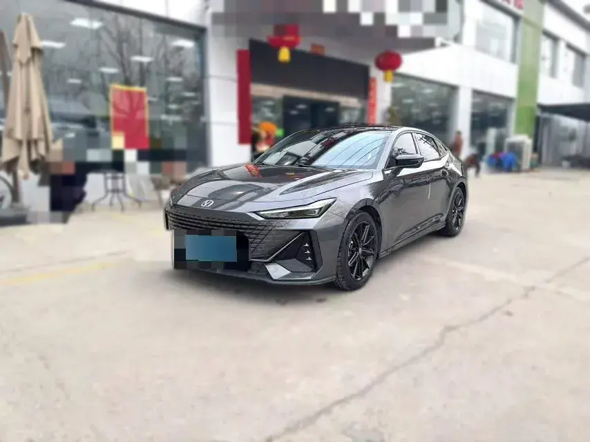 2022 ChangAn UNI-V 1.5T 188HP L4 7DCT