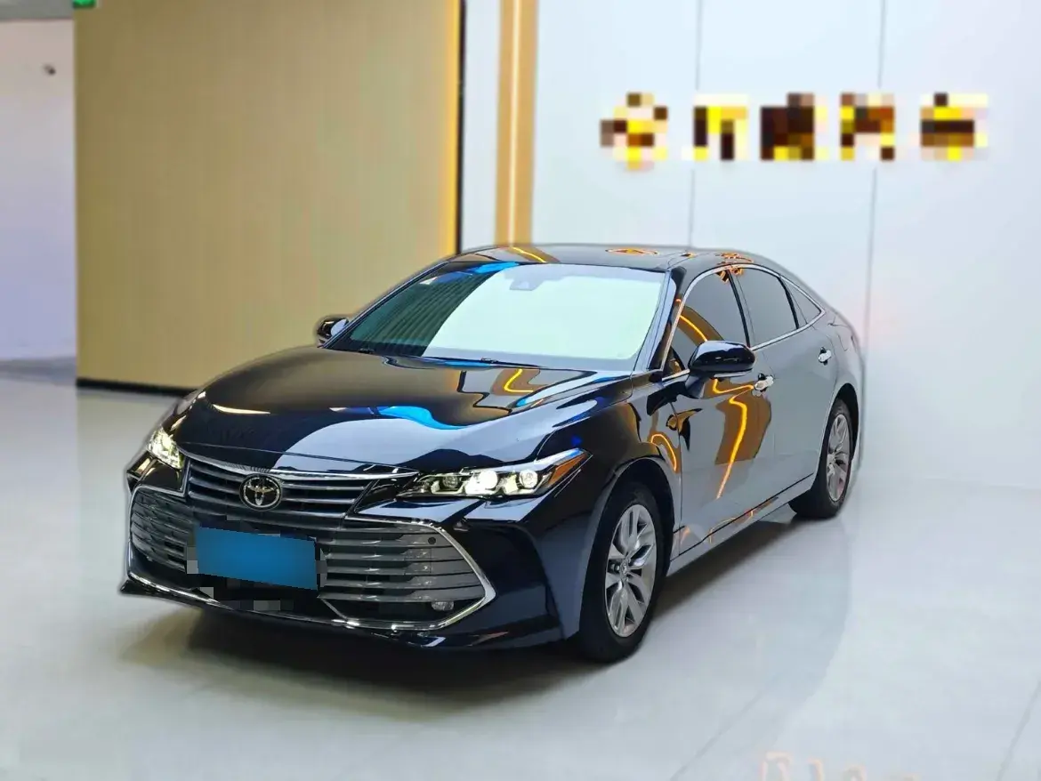 2022 Toyota Avalon 2.5L 209HP L4 8AT