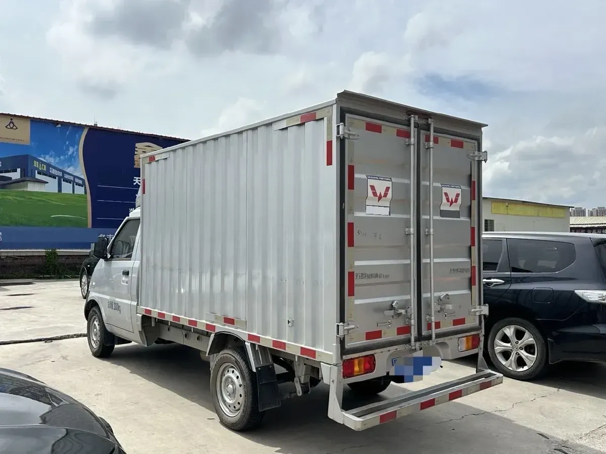 2023 WuLing RongGuang New Truck EV BEV 56.6KWH,autocango,china used car exporter,china ev exporter,chinese used car exporter,chinese used ev exporter